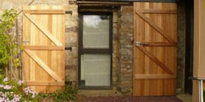 volets en bois exotique