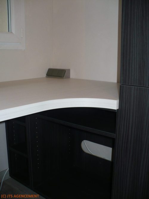 Bureau, prises, meuble imprimante