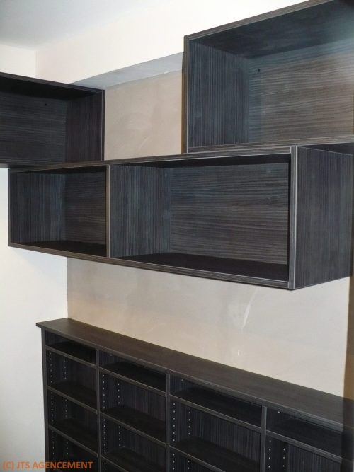 Meubles hauts empilés