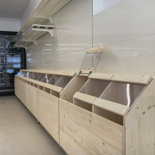 Mobilier de magasin Meuble en épicéa