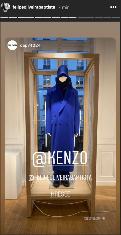 mannequin dans une vitrine