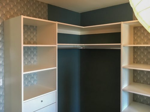 vue global du dressing d'angle